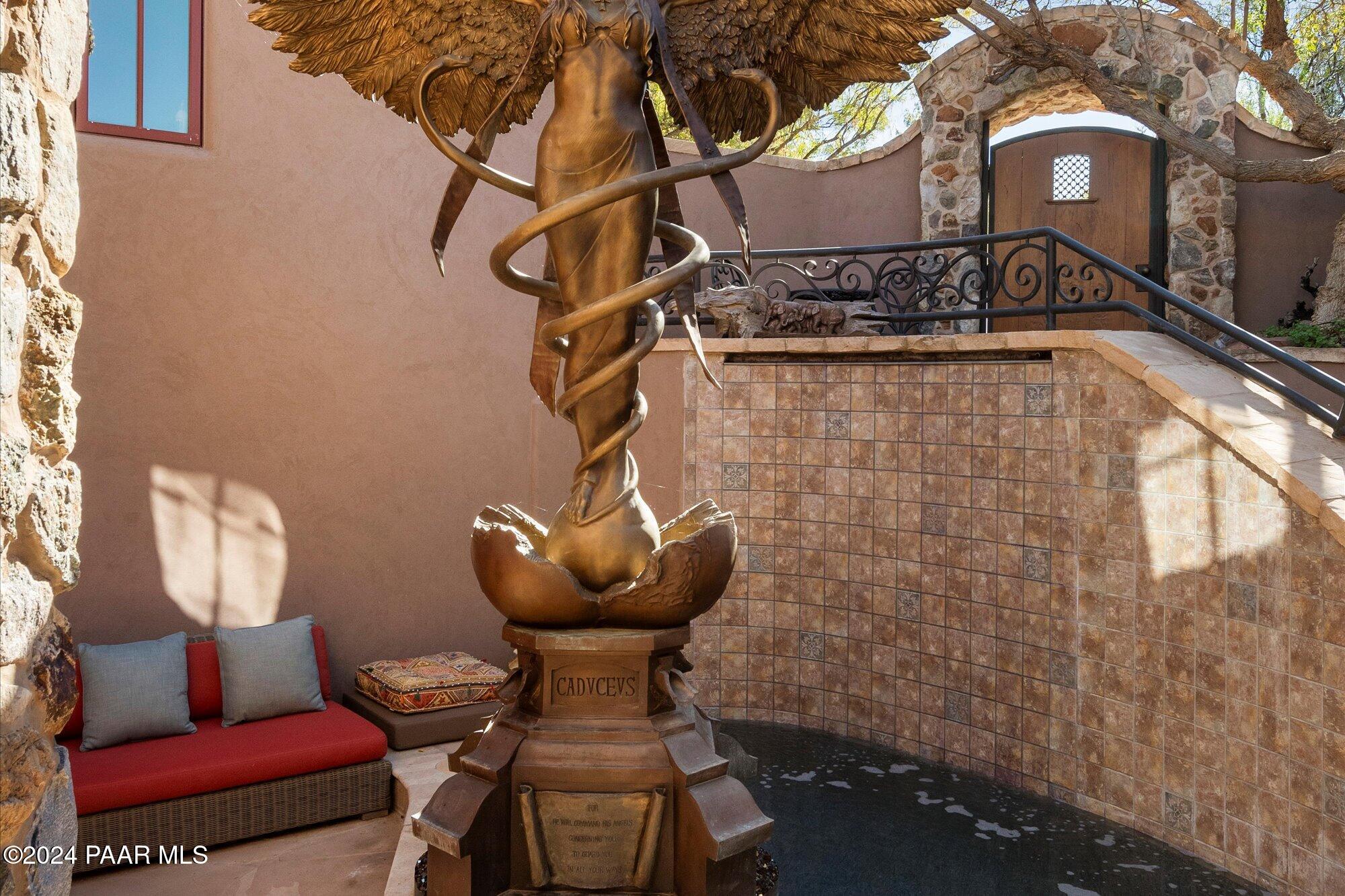 5 Mingus Mountain Road Sedona, AZ 86336 - Photo 6 of 89 06-Courtyard