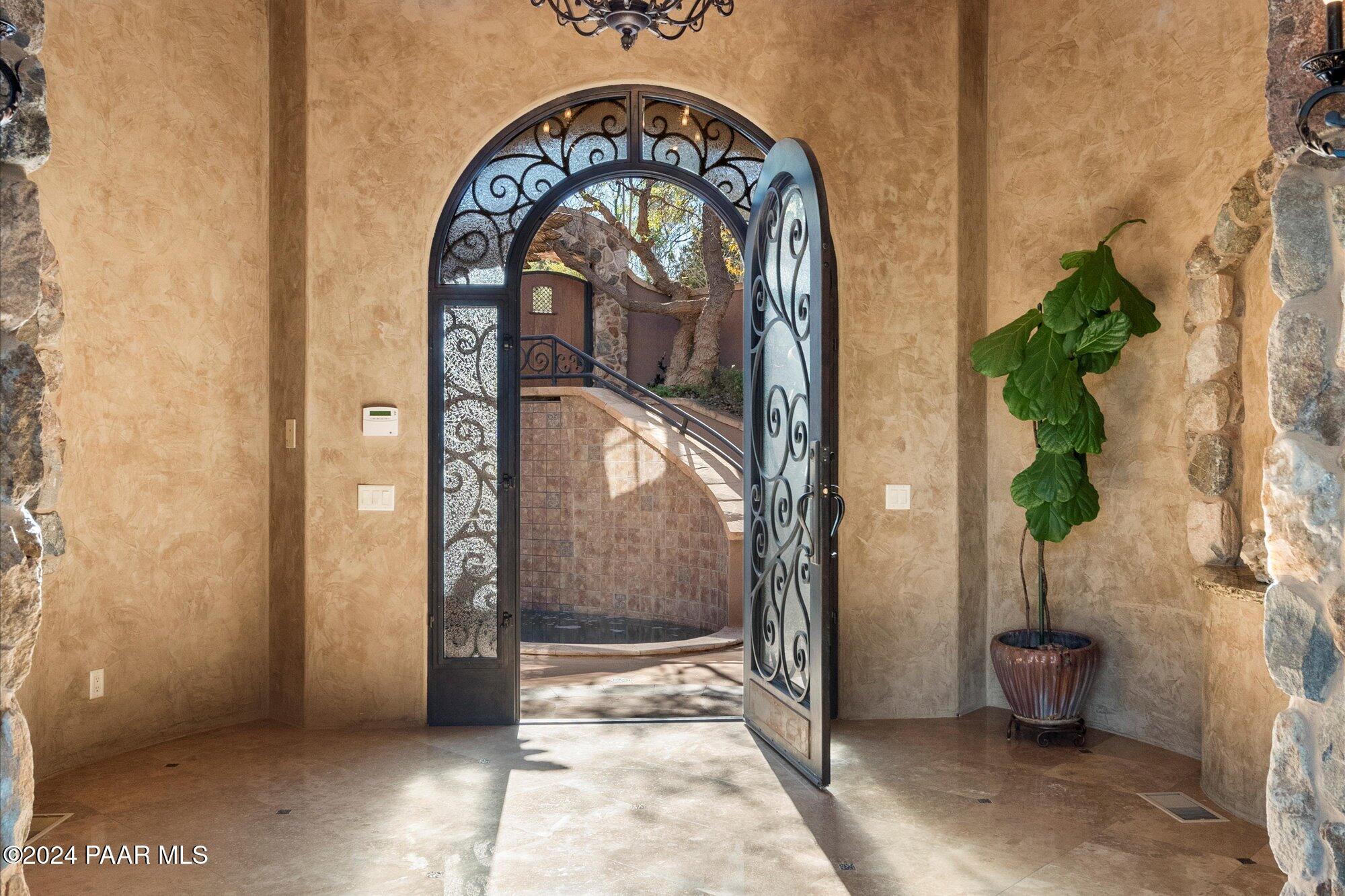 5 Mingus Mountain Road Sedona, AZ 86336 - Photo 7 of 89 07-Foyer