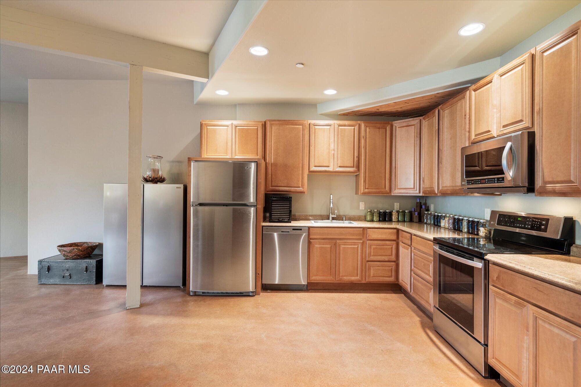 5 Mingus Mountain Road Sedona, AZ 86336 - Photo 72 of 89 72-Recreation Room Kitchen