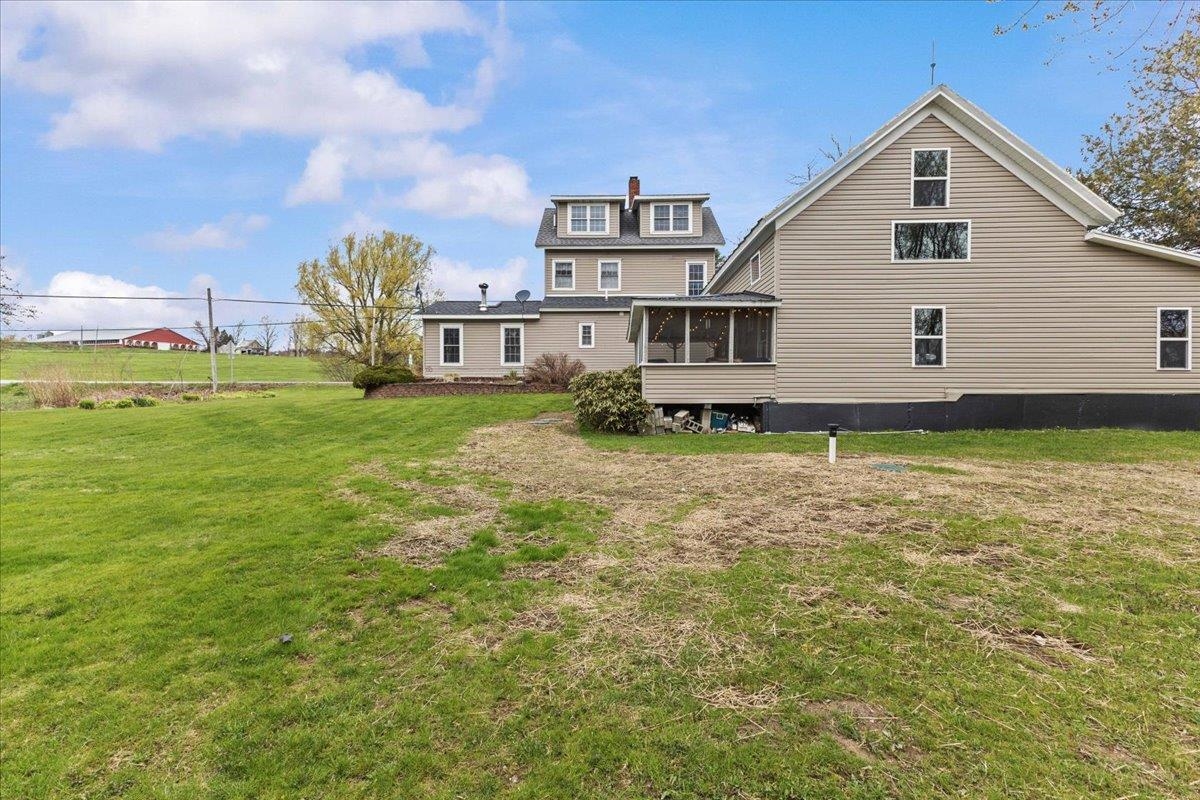 6852 Highway 105 Sheldon, VT 05450 - Photo 4 of 56