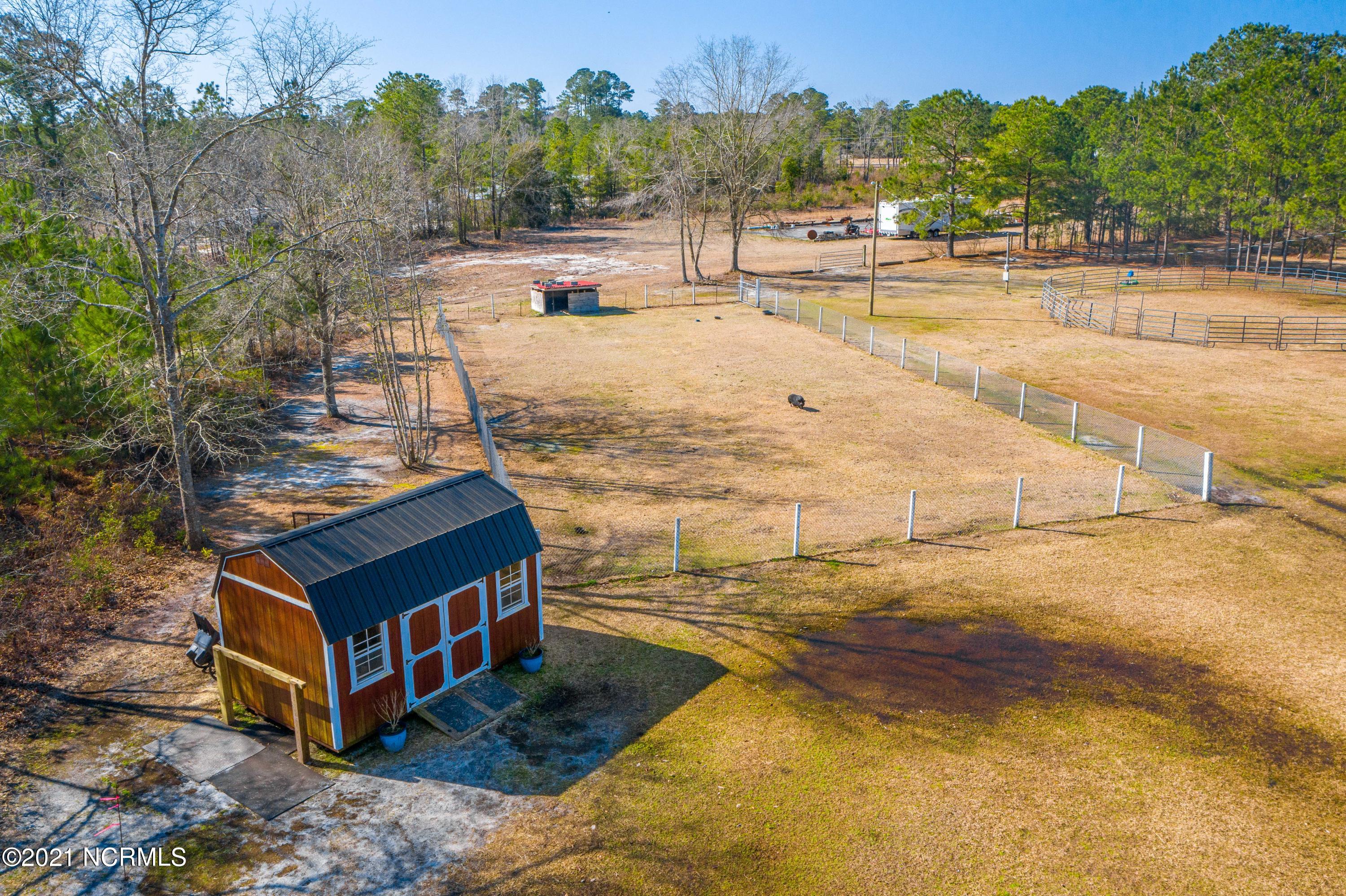 589 Coston Road Richlands, NC 28574 - Photo 16 of 45 589 Coston Road-16