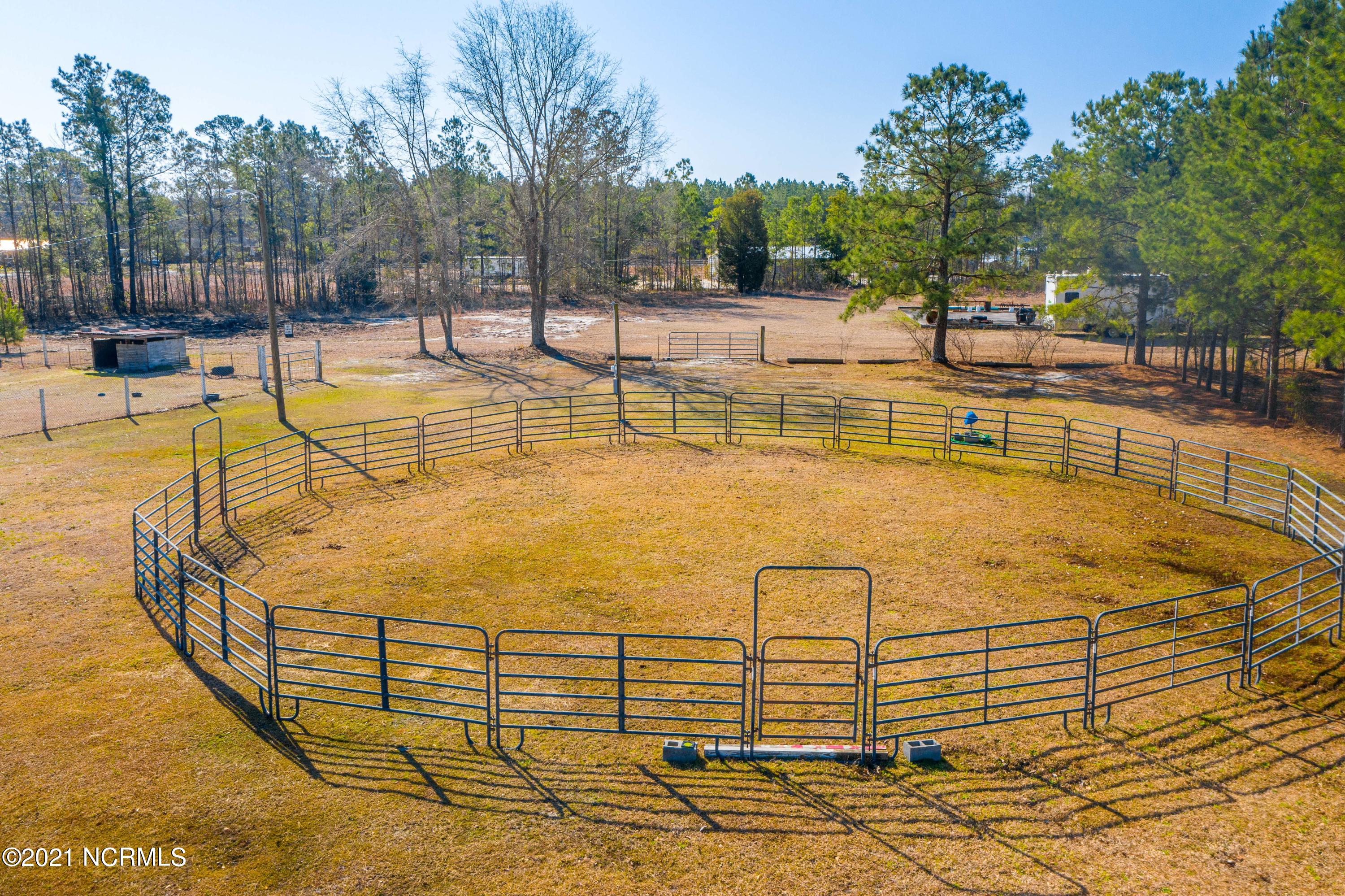 589 Coston Road Richlands, NC 28574 - Photo 18 of 45 589 Coston Road-18