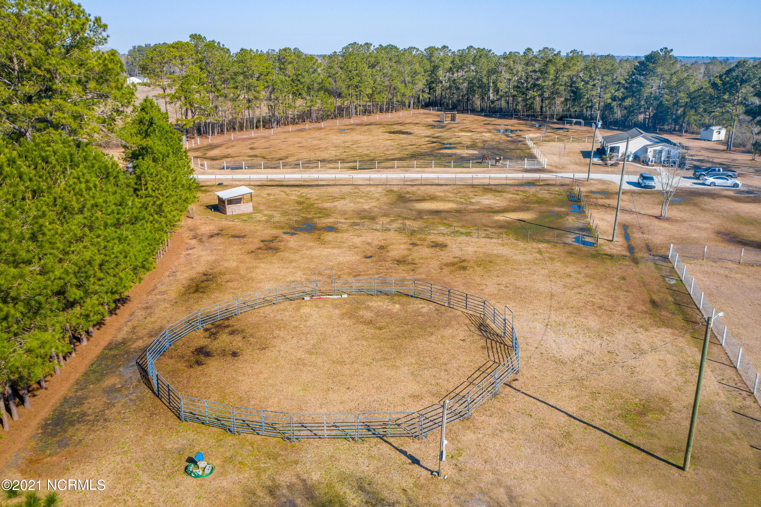 589 Coston Road Richlands, NC 28574 - Photo 19 of 45 589 Coston Road-19