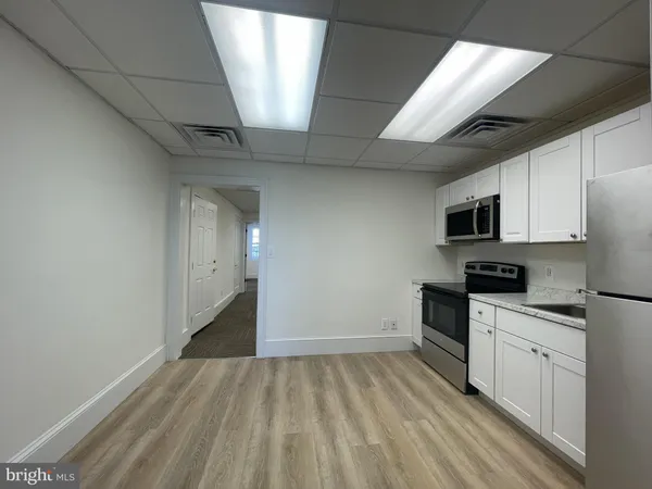 $2,000 | 200 High Street West, Glassboro, NJ 08028