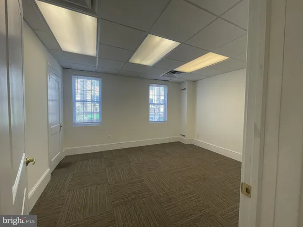 $2,000 | 200 High Street West, Glassboro, NJ 08028