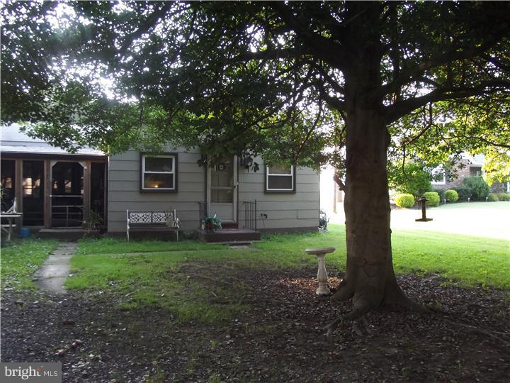 134 Fort Mott Road Pennsville, NJ 08070 - Photo 3 of 12
