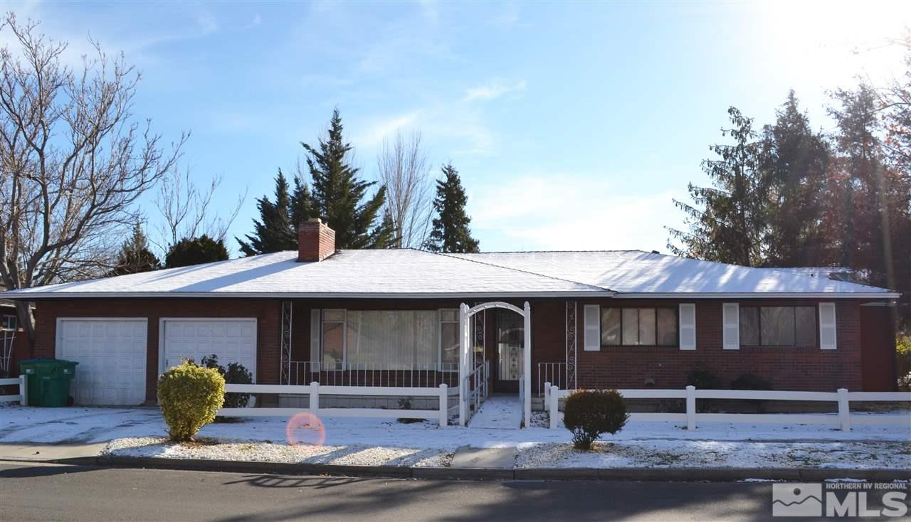 790 La Rue Avenue Reno, NV 89509 - Photo 1 of 1 a front view of a house with garden