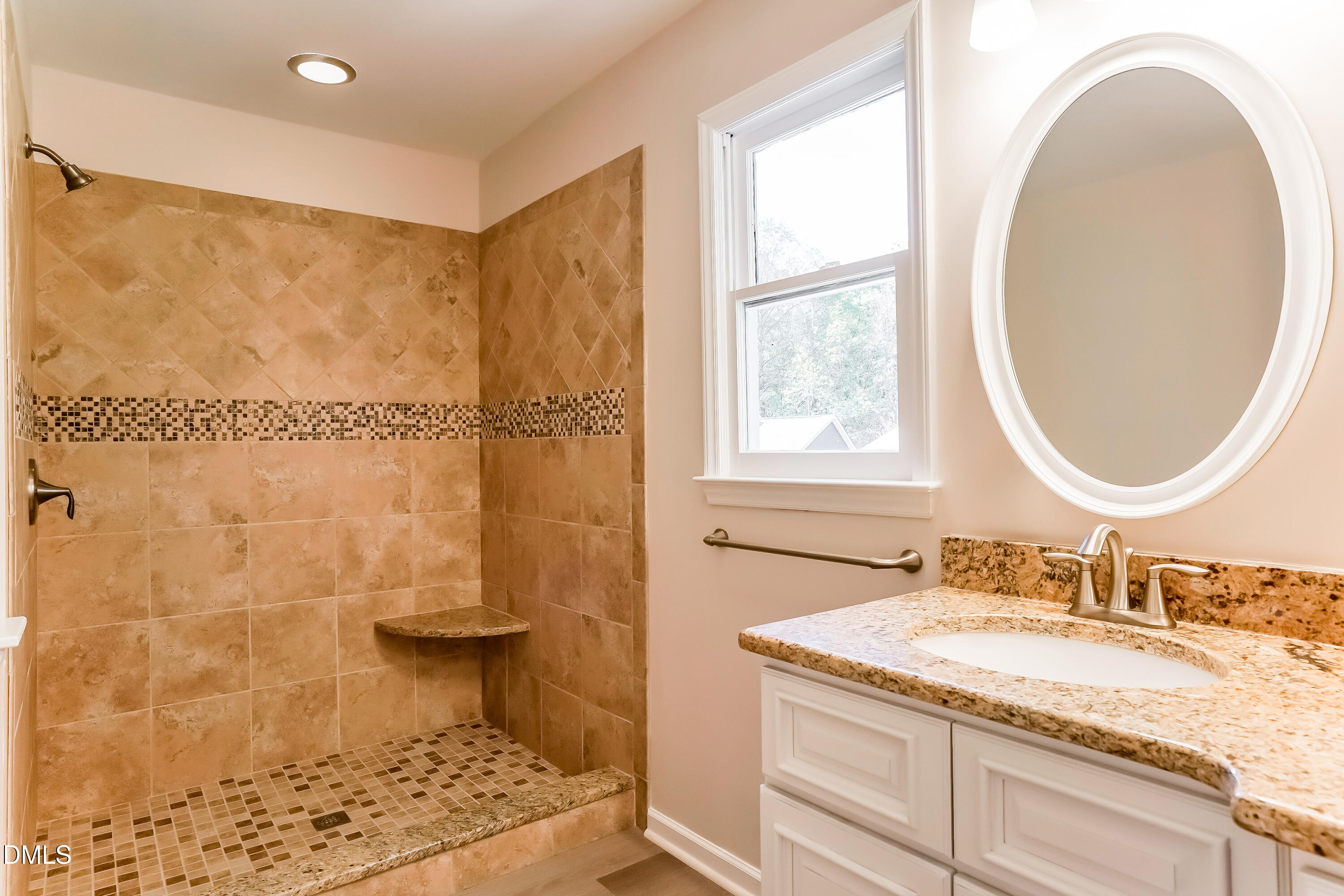 4004 Inkberry Court Apex, NC 27539 - Photo 12 of 20 Main Bathroom-14934647