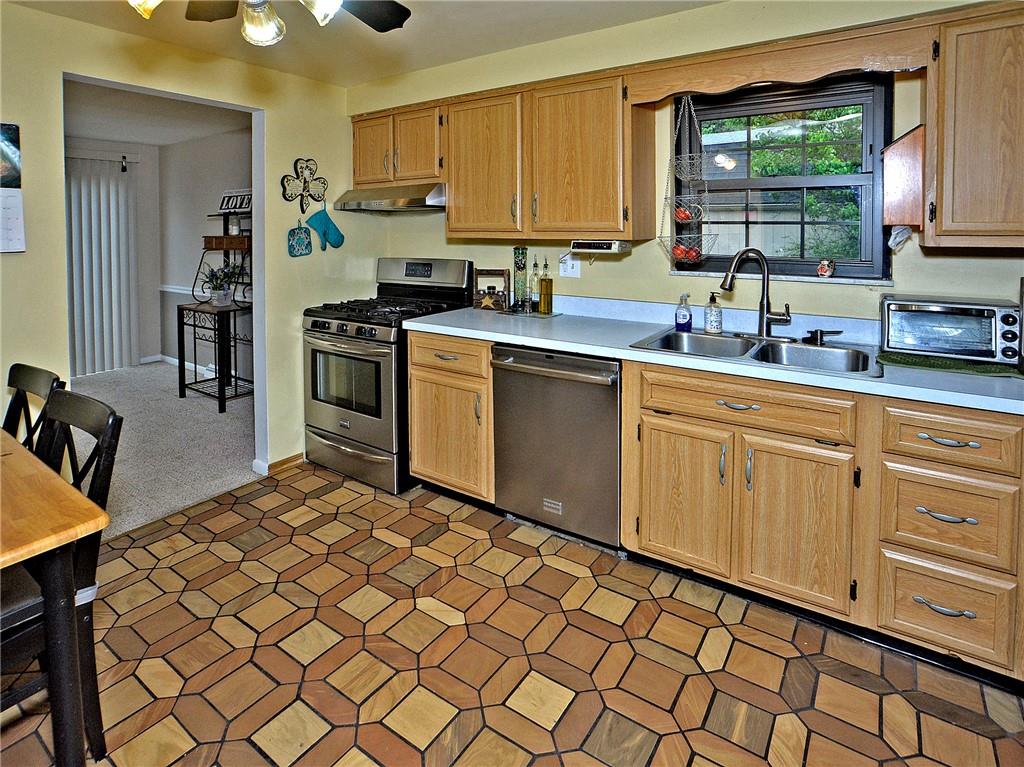 718 Blue Ridge Road Pittsburgh, PA 15239 - Photo 9 of 18 Gallery Image 9