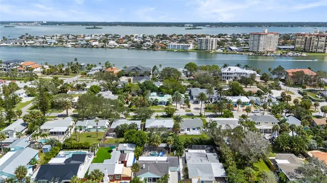 $8,000 | 759 Lantana Avenue, Clearwater Beach, FL 33767