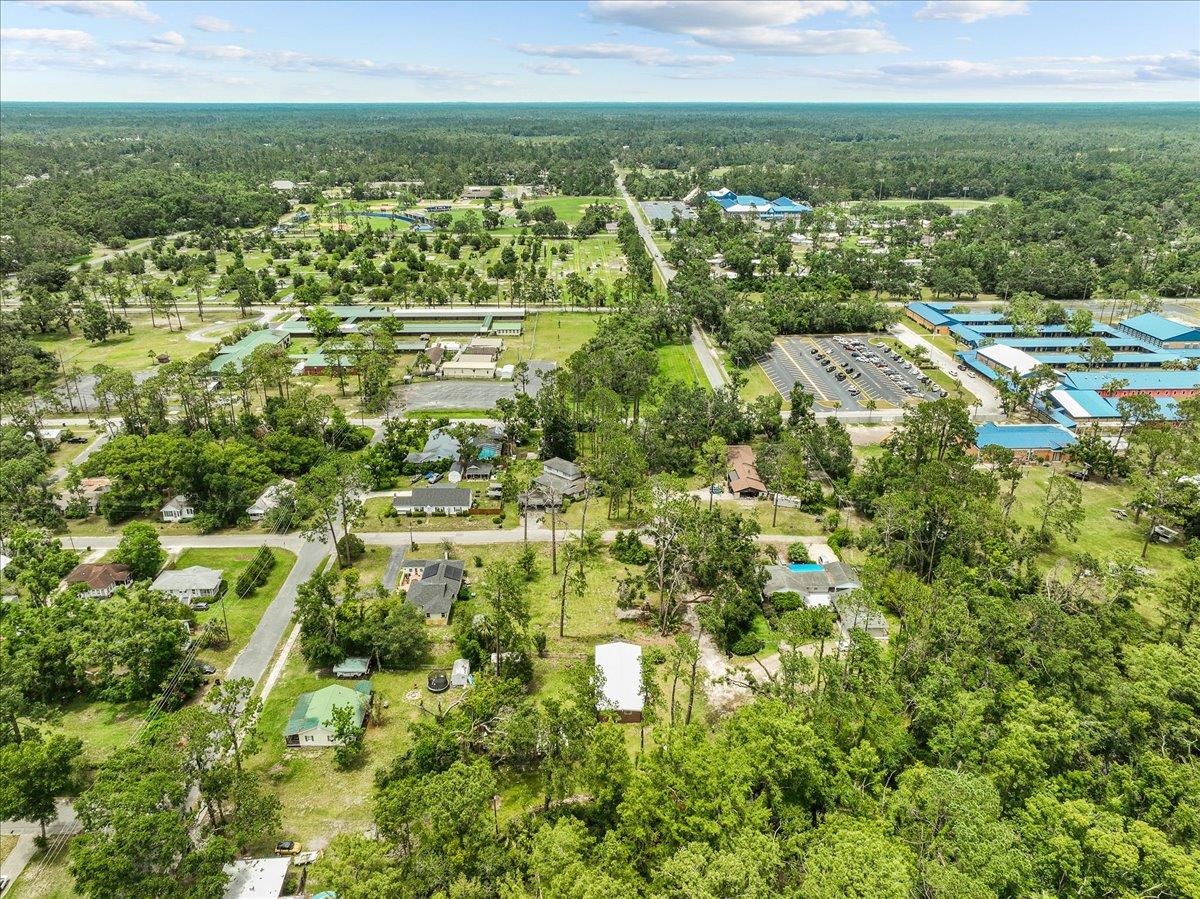 301 Manila Avenue Perry, FL 32347 - Photo 12 of 50