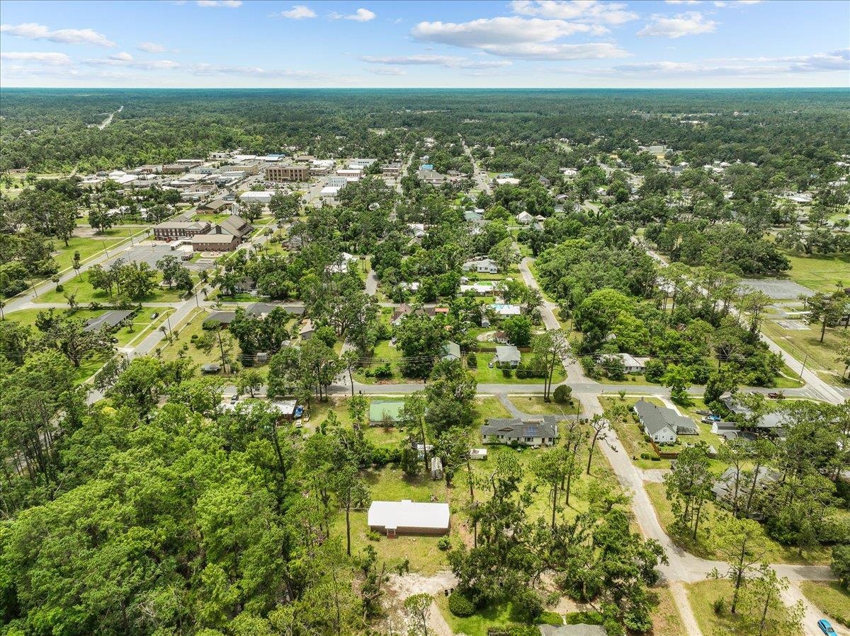 301 Manila Avenue Perry, FL 32347 - Photo 10 of 50