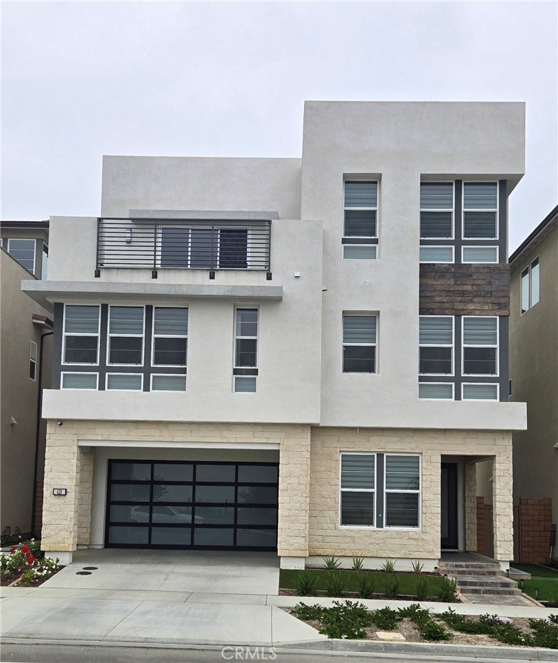 428 Sycamore Montebello, CA 90640 - Photo 1 of 1 a front view of a house