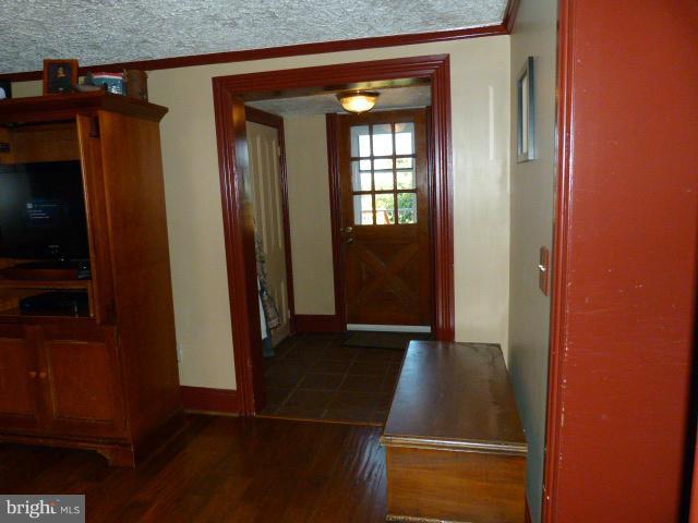 22819 Federal Lookout Road Smithsburg, MD 21783 - Photo 17 of 30 Interior (General)