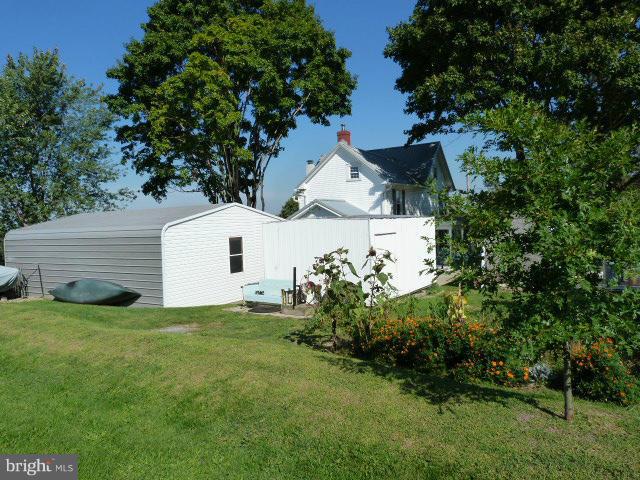22819 Federal Lookout Road Smithsburg, MD 21783 - Photo 7 of 30 Exterior (Rear)