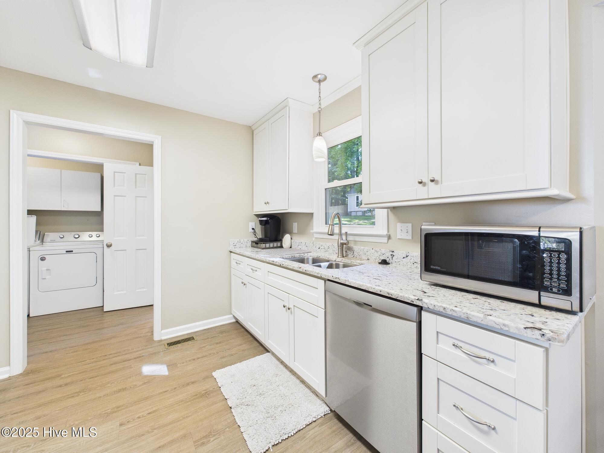 115 Rock Pointe Lane Cary, NC 27513 - Photo 18 of 56 CAM01608G0-PR0108-STILL028