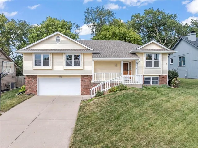 $332,500 | 100 Northeast 111th Street, Kansas City, MO 64155