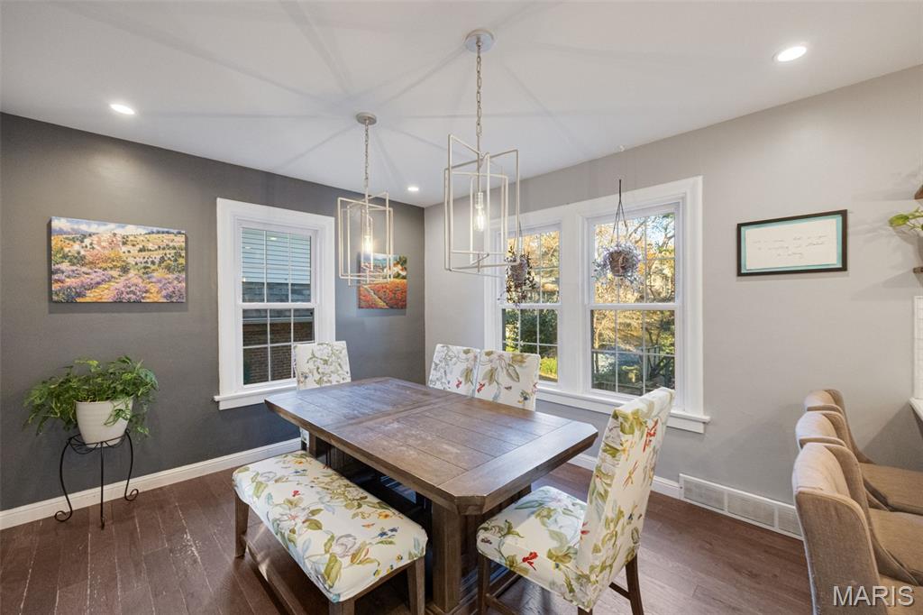 350 Rosedale Place Webster Groves, MO 63119 - Photo 11 of 44 Gallery Image 11
