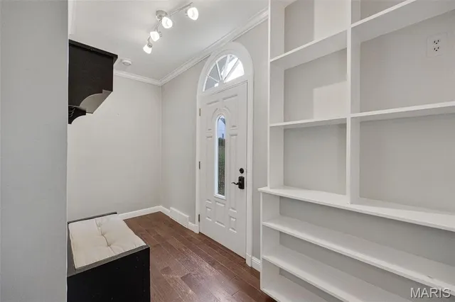 $465,000 | 350 Rosedale Place, Webster Groves, MO 63119