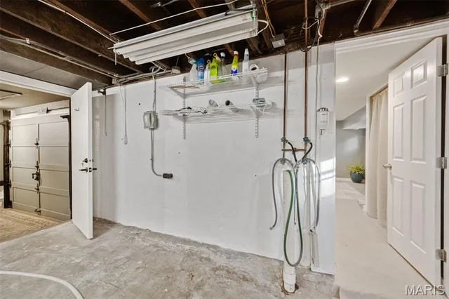 $465,000 | 350 Rosedale Place, Webster Groves, MO 63119