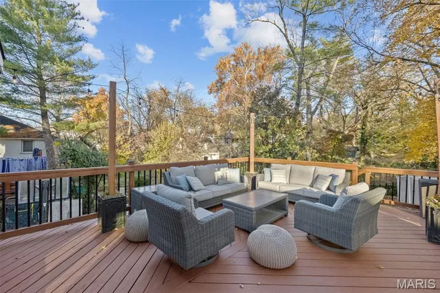 $465,000 | 350 Rosedale Place, Webster Groves, MO 63119