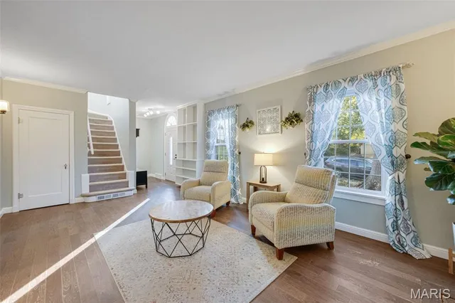 $465,000 | 350 Rosedale Place, Webster Groves, MO 63119