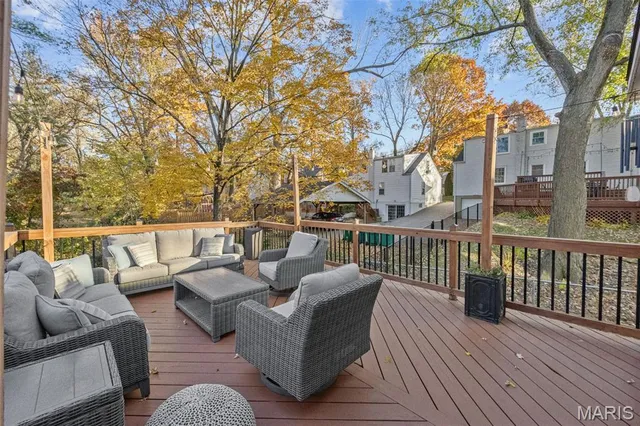 $465,000 | 350 Rosedale Place, Webster Groves, MO 63119