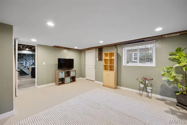 $465,000 | 350 Rosedale Place, Webster Groves, MO 63119