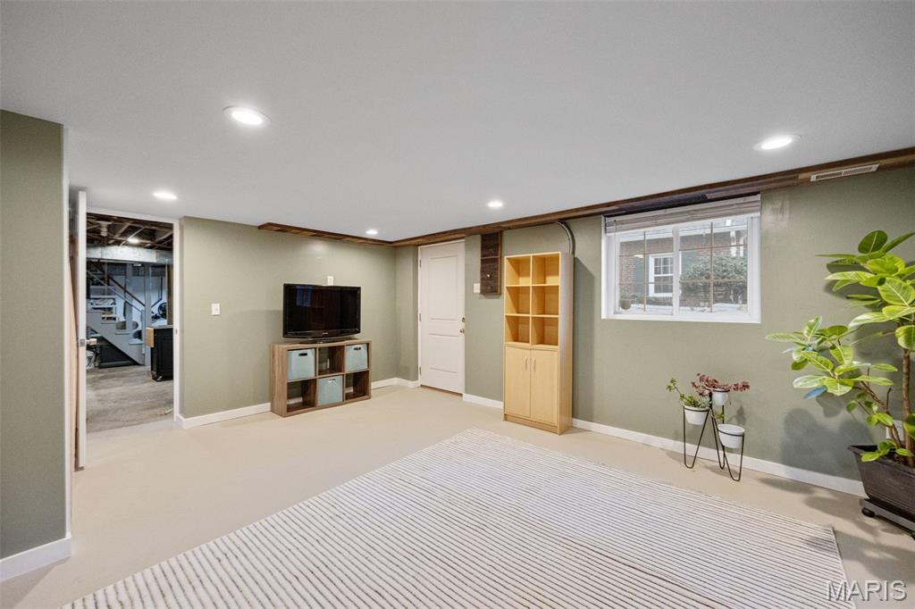 350 Rosedale Place Webster Groves, MO 63119 - Photo 34 of 44 Gallery Image 34