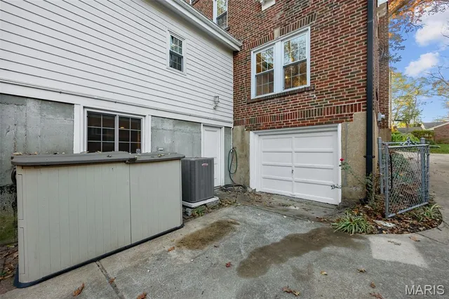 $465,000 | 350 Rosedale Place, Webster Groves, MO 63119