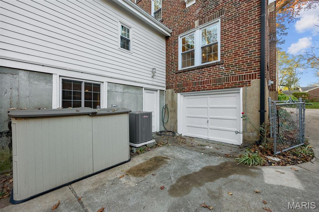 350 Rosedale Place Webster Groves, MO 63119 - Photo 38 of 44 Gallery Image 38
