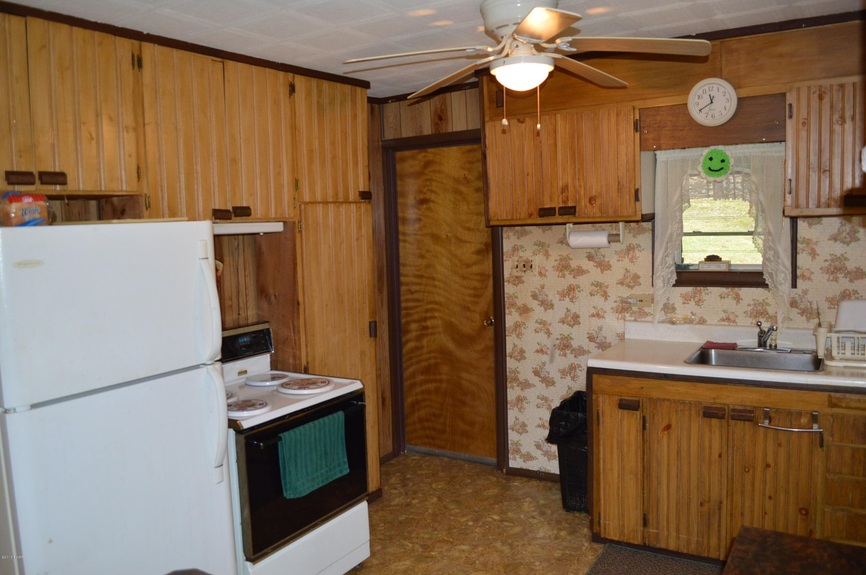 15 Fourth Road Hawley, PA 18428 - Photo 12 of 24