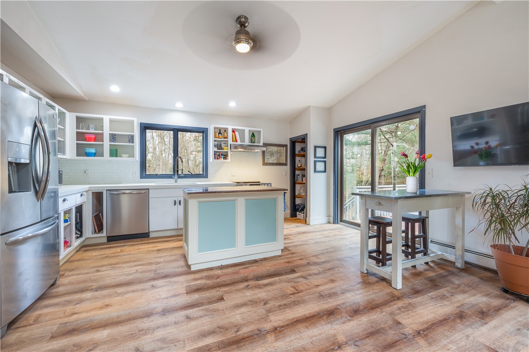 124 Biscuit City Road Charlestown, RI 02813 - Photo 3 of 23