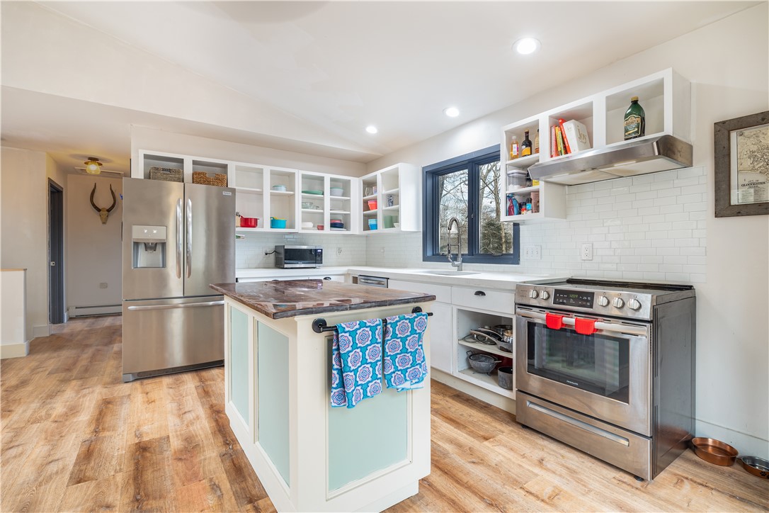 124 Biscuit City Road Charlestown, RI 02813 - Photo 5 of 23