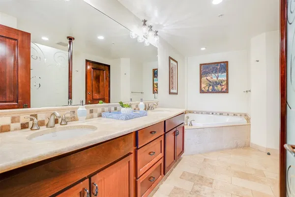 $1,400,000 | 4-820 Kuhio Highway, Unit C305, Kapaa, HI 96746