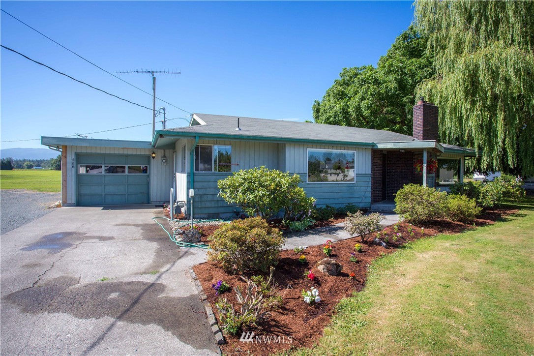 208 South Pass Road Nooksack, WA 98276 - Photo 1 of 25