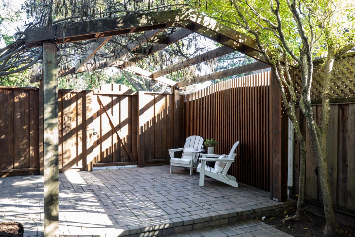 128 Middlefield Road Palo Alto, CA 94301 - Photo 18 of 29