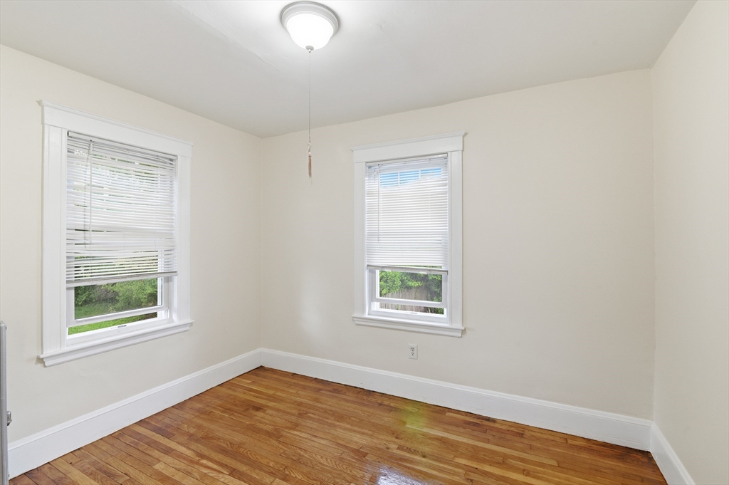 60 Raycroft Street, Unit R1 Quincy, MA 02169 - Photo 12 of 16