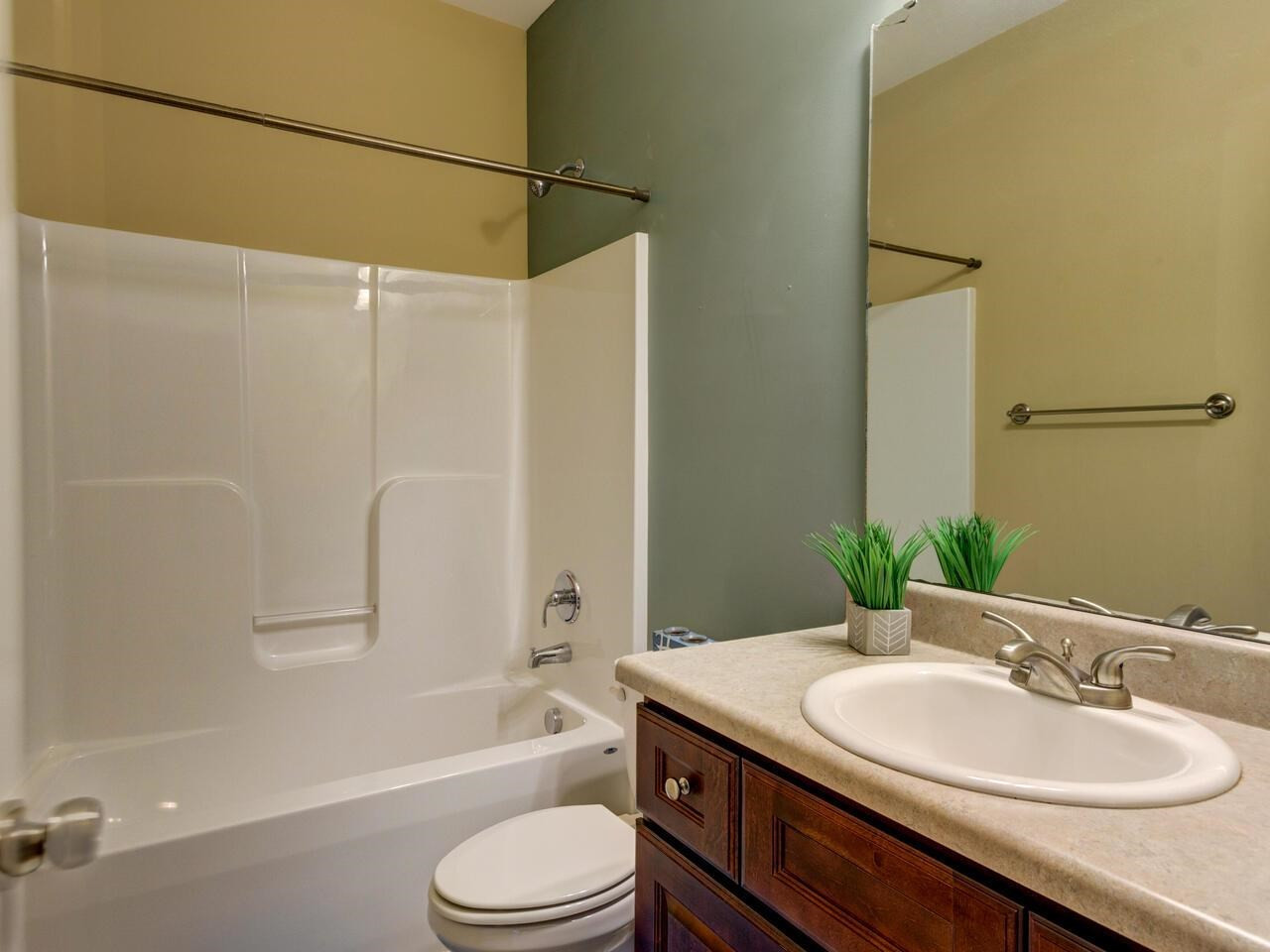2195 Matthews Road Clayton, NC 27520 - Photo 23 of 30 Guest Bath