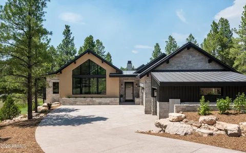 $7,295,000 | 2911 South Solitaires Canyon Drive, Flagstaff, AZ 86005
