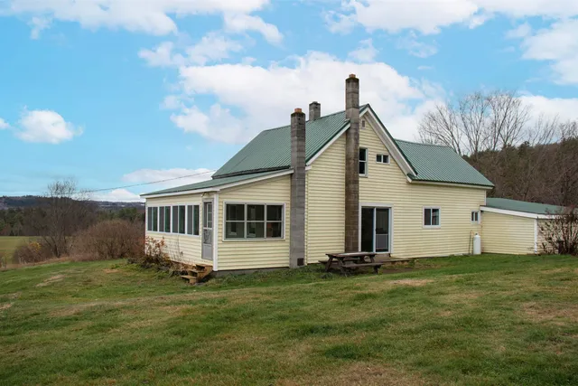 $285,000 | 254 Ski Tow Road, St. Johnsbury, VT 05819