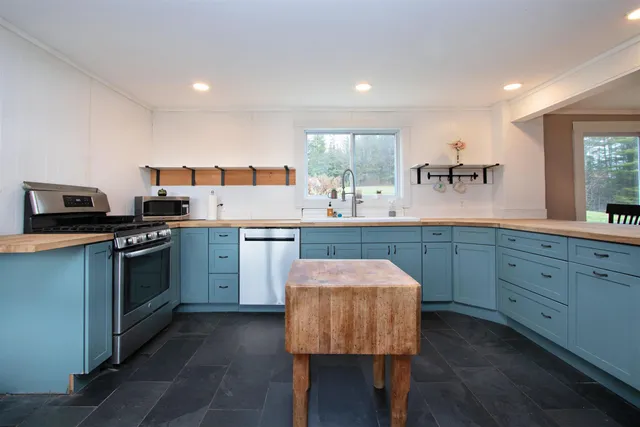 $285,000 | 254 Ski Tow Road, St. Johnsbury, VT 05819