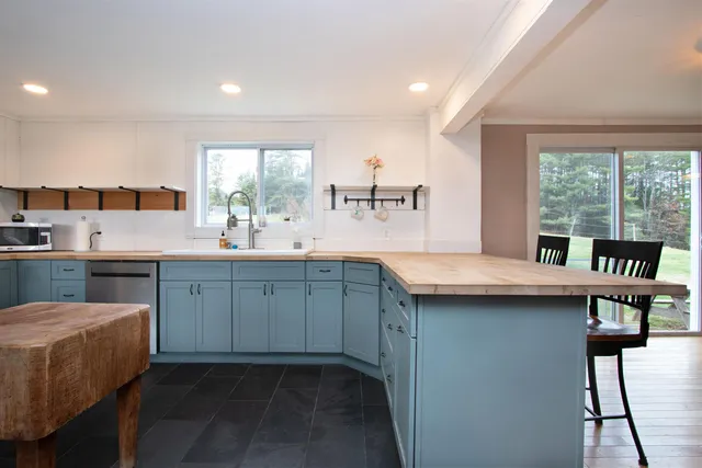 $285,000 | 254 Ski Tow Road, St. Johnsbury, VT 05819