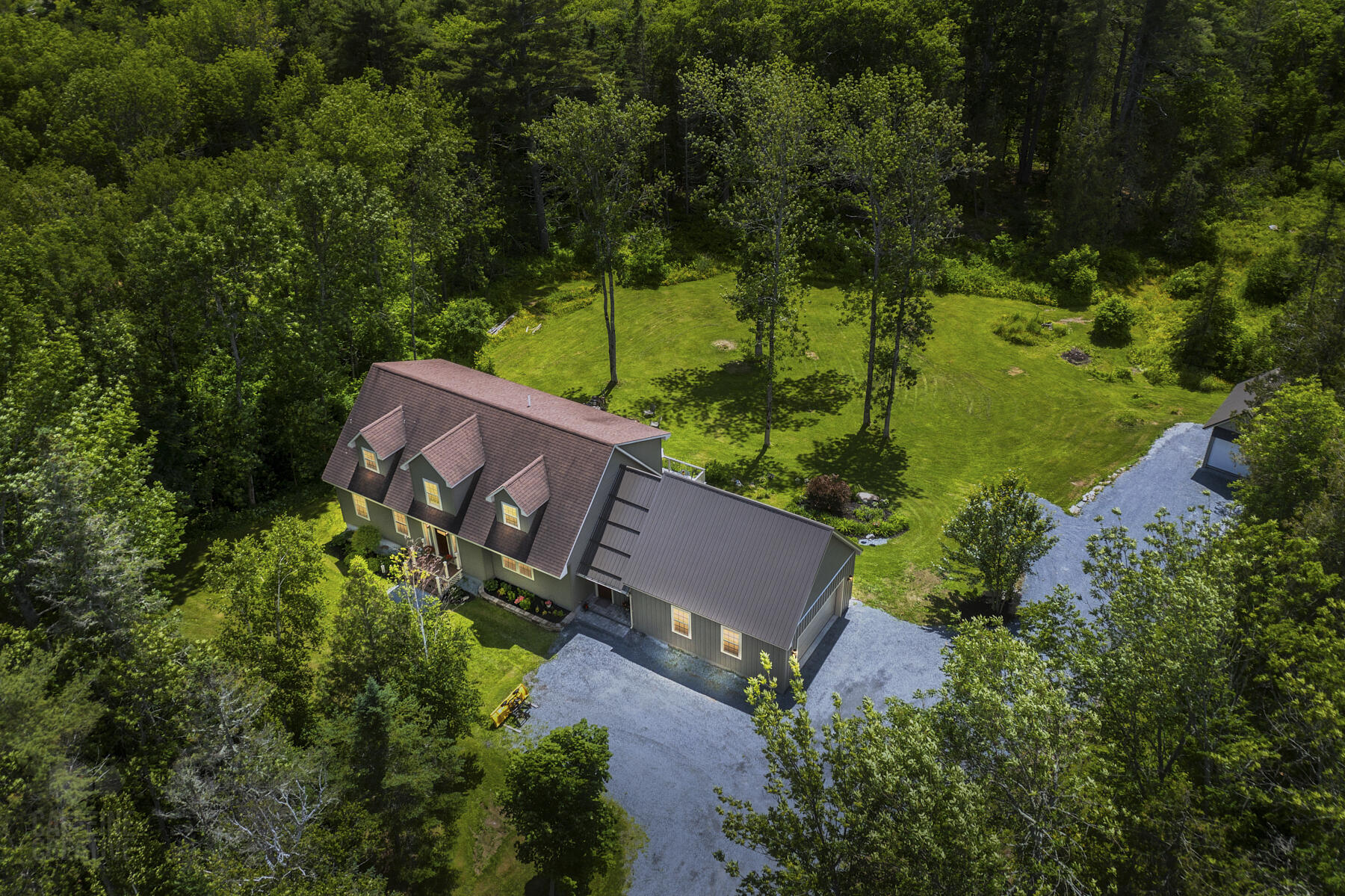 144 Hudson Road Bangor, ME 04401 - Photo 2 of 68 hudson-anderson-caffeine-01