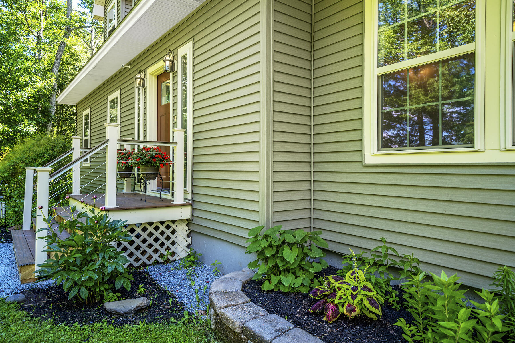 144 Hudson Road Bangor, ME 04401 - Photo 6 of 68 hudson-anderson-caffeine-12