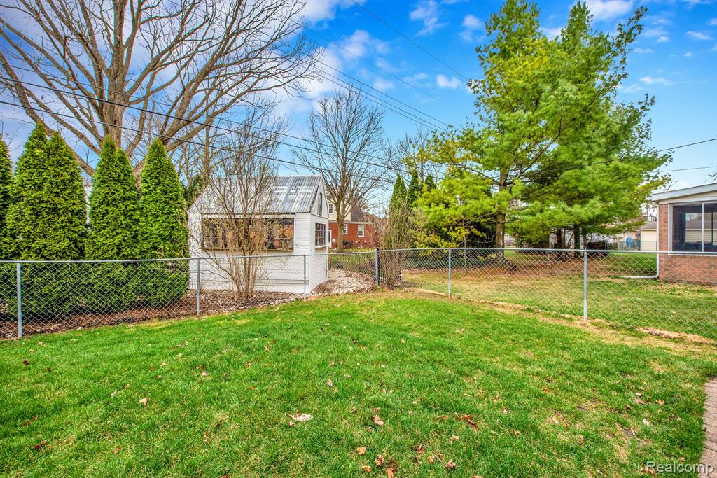 2553 Rutledge Street Trenton, MI 48183 - Photo 26 of 30