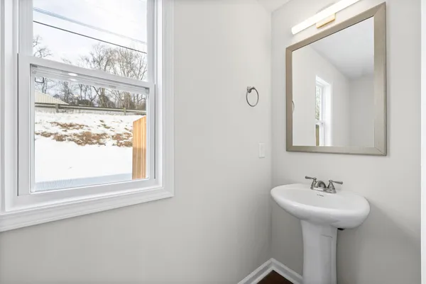 $1,995 | 839 Cumberland Drive, Clarksville, TN 37040