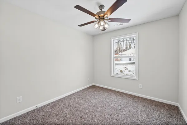 $1,995 | 839 Cumberland Drive, Clarksville, TN 37040