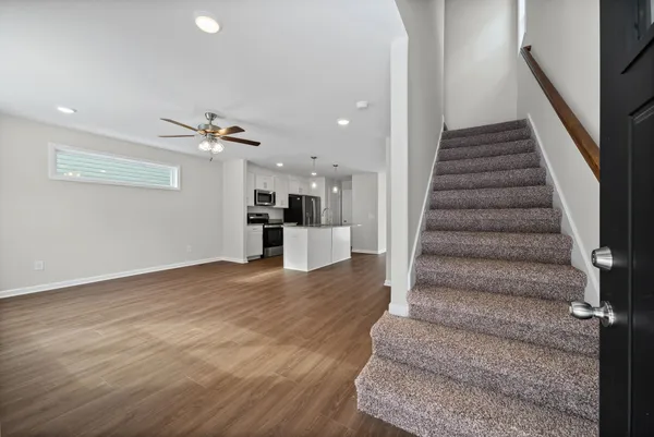 $1,995 | 839 Cumberland Drive, Clarksville, TN 37040