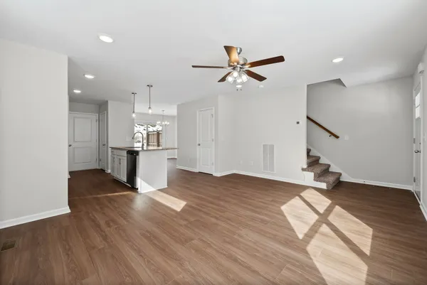 $1,995 | 839 Cumberland Drive, Clarksville, TN 37040